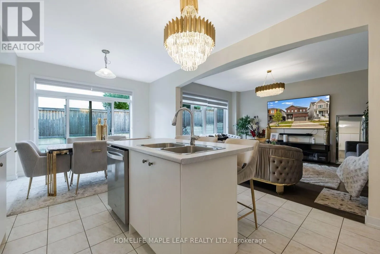 41 SUNDIN DRIVE