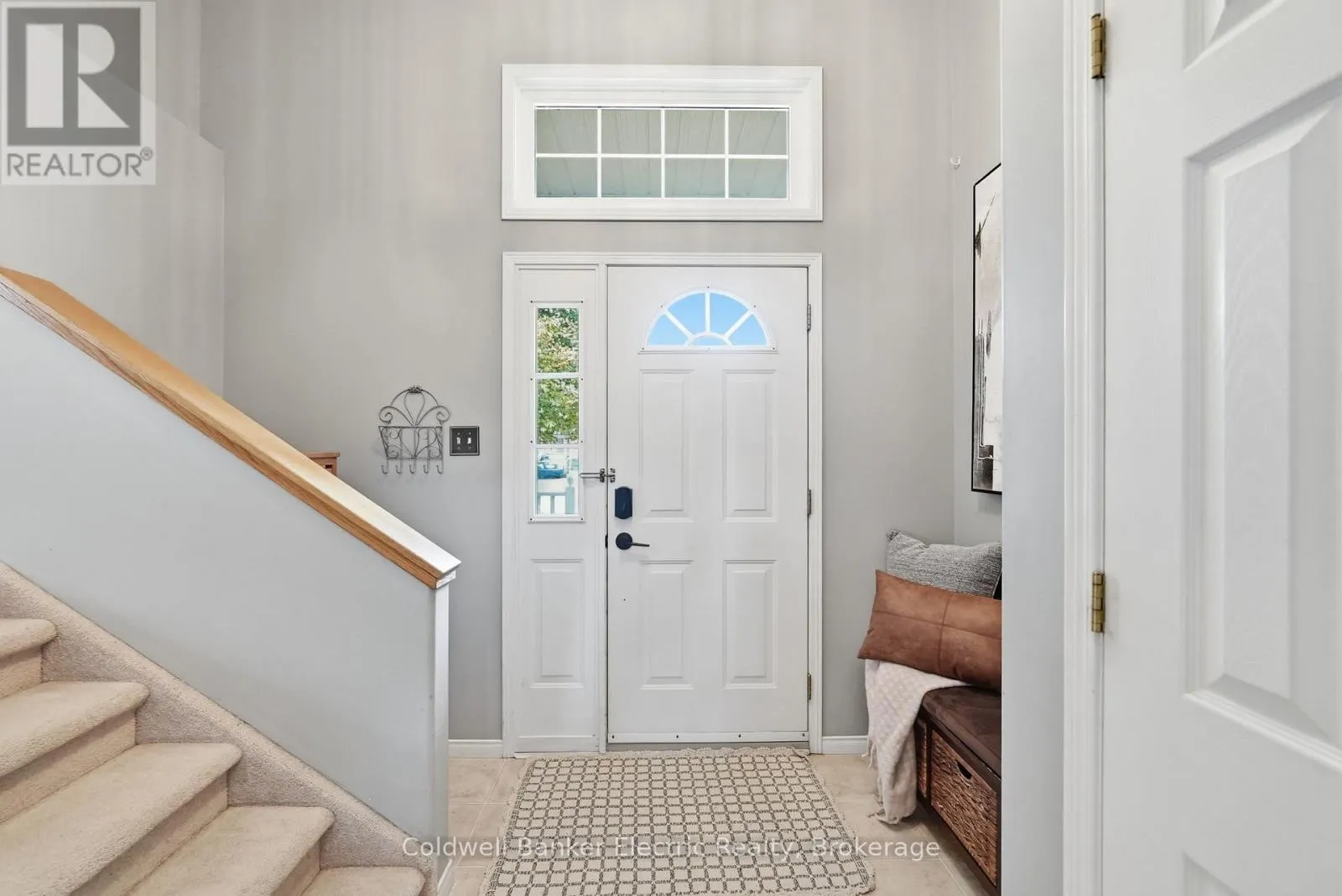 854 ABBEY LANE