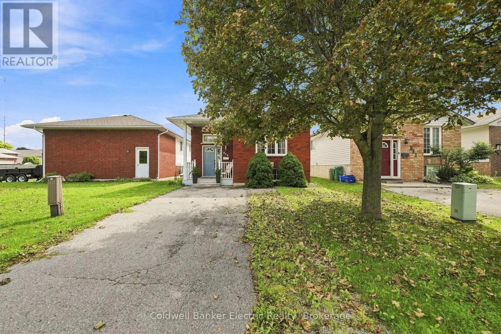 854 ABBEY LANE