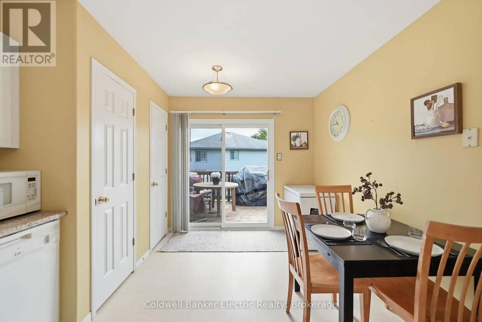 854 ABBEY LANE
