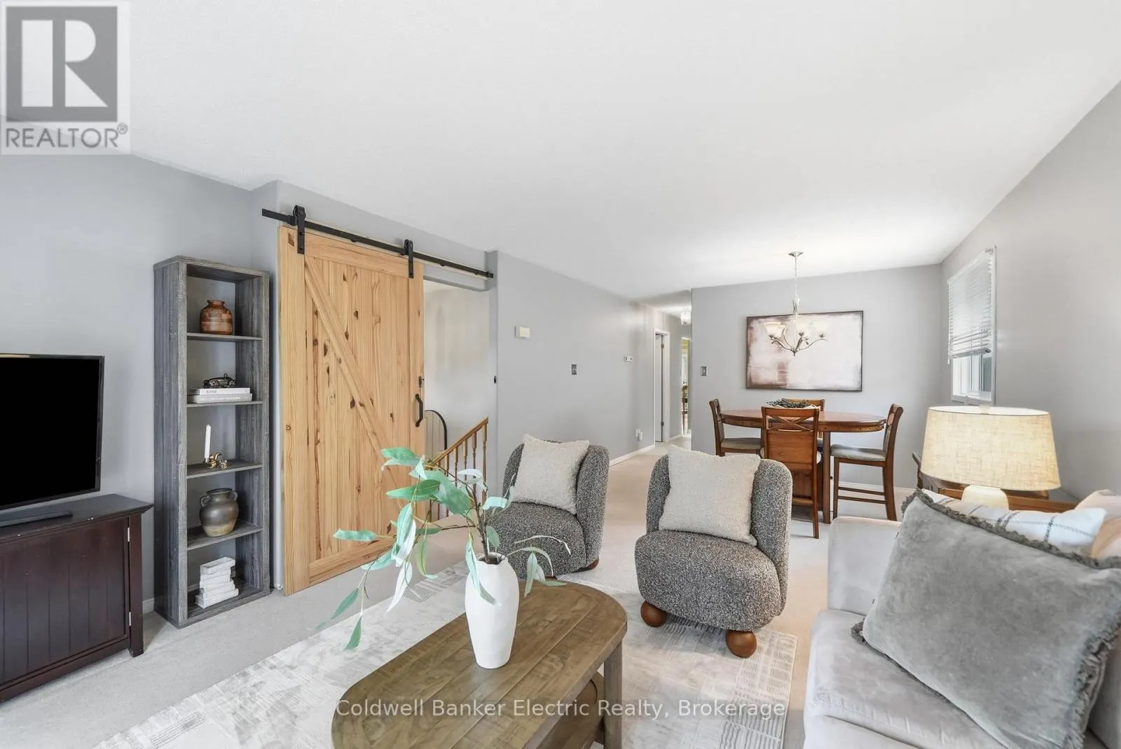 854 ABBEY LANE