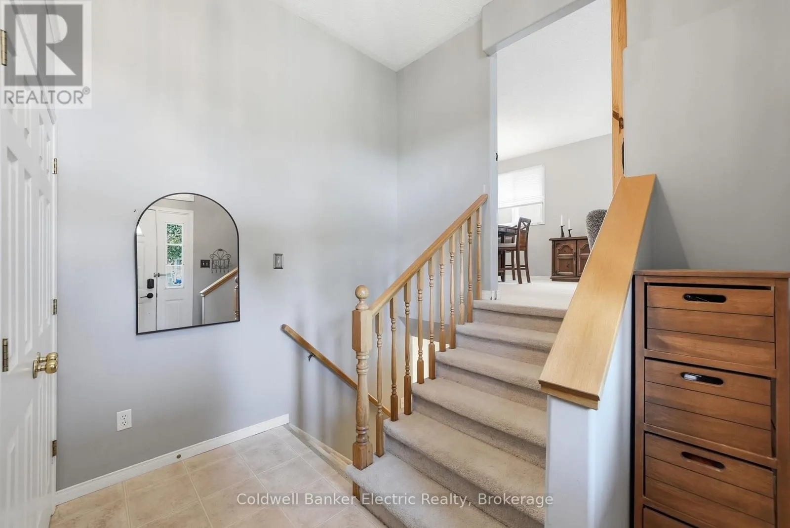 854 ABBEY LANE