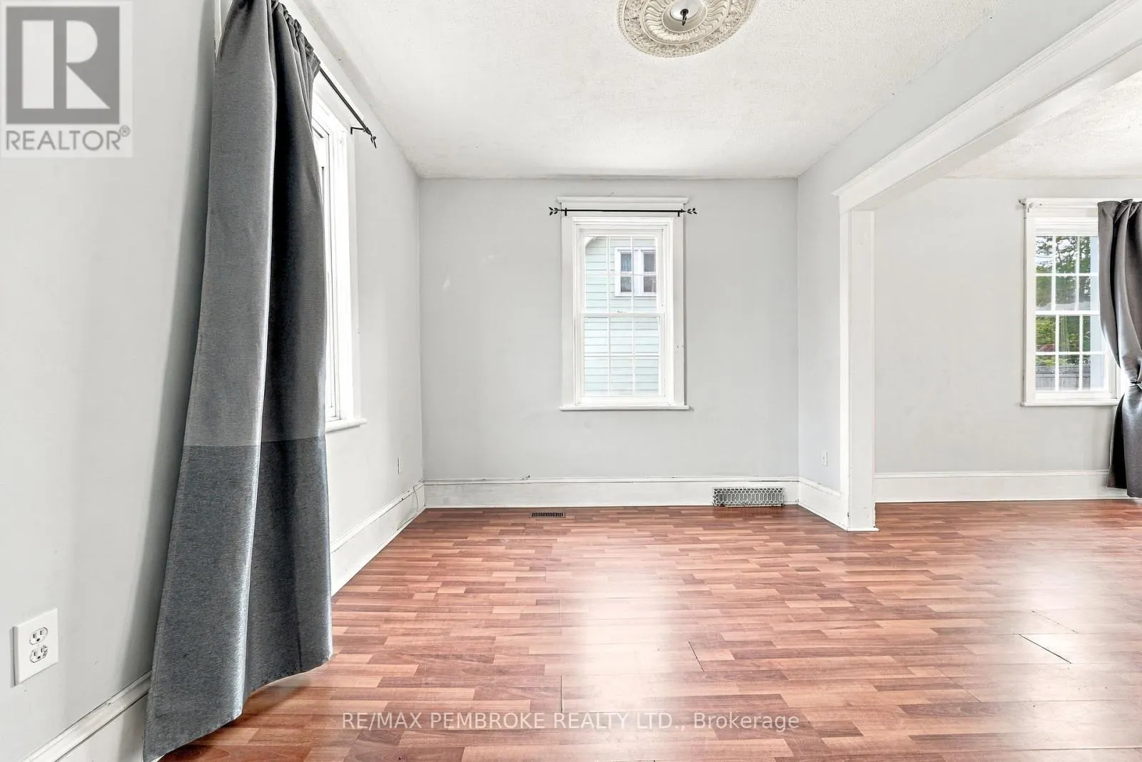 626 HAMILTON STREET W