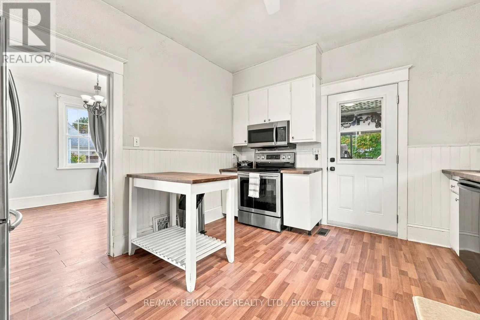 626 HAMILTON STREET W