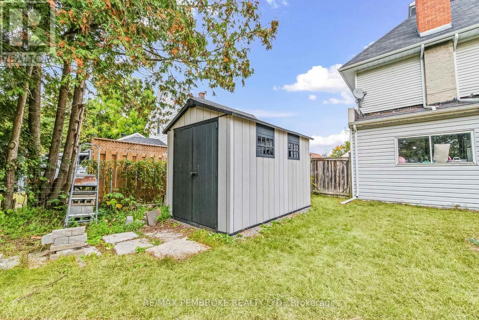626 HAMILTON STREET W