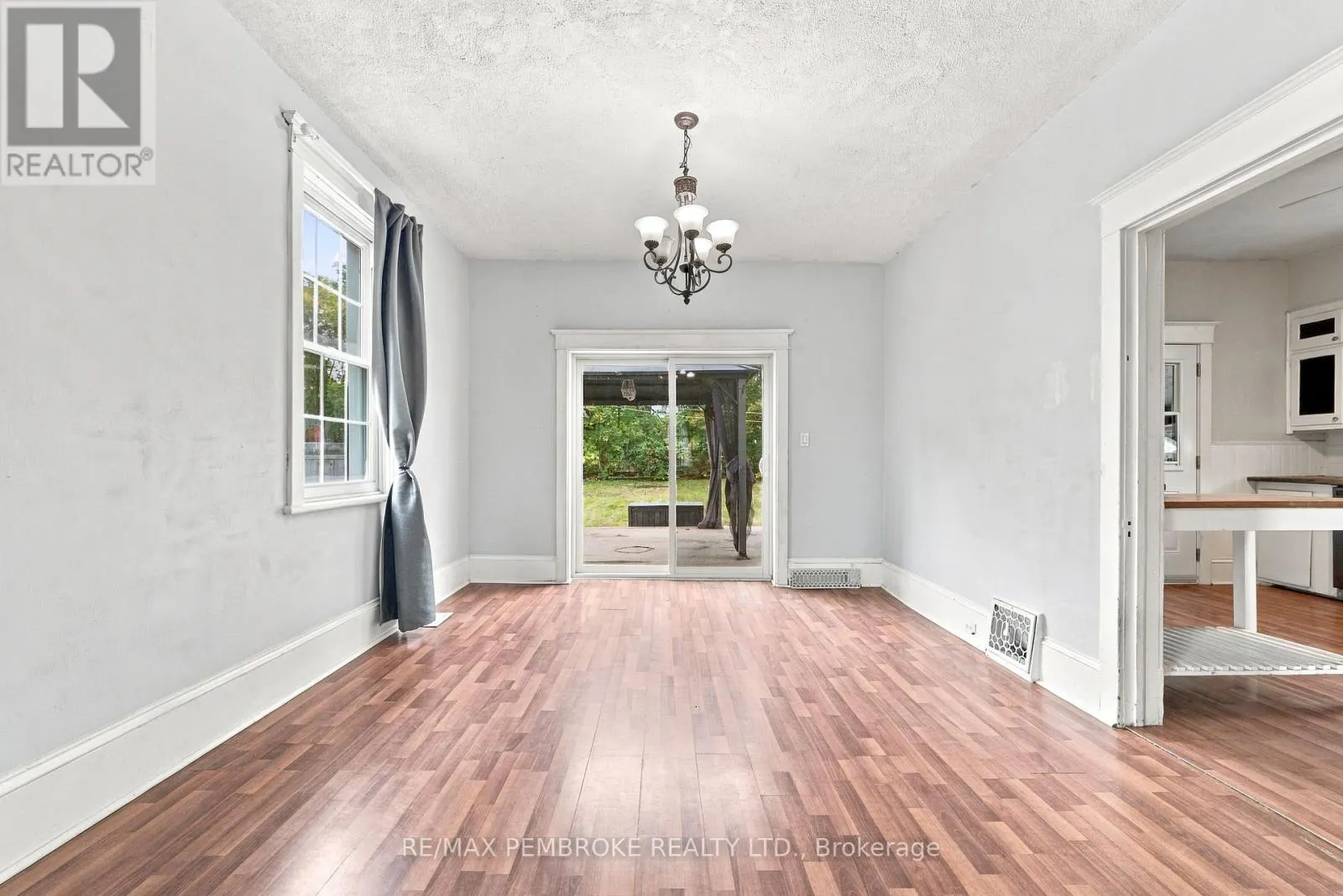 626 HAMILTON STREET W