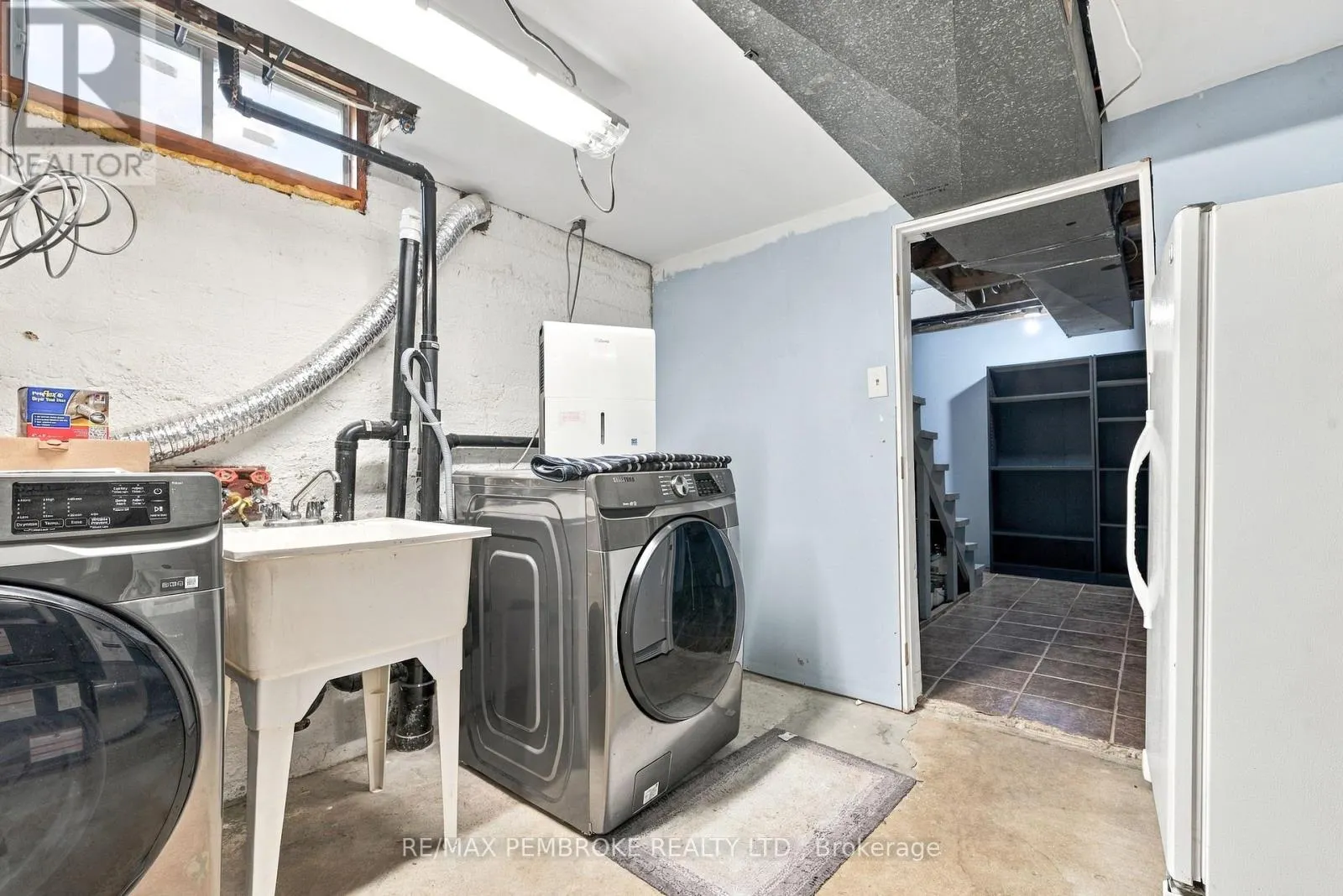 626 HAMILTON STREET W