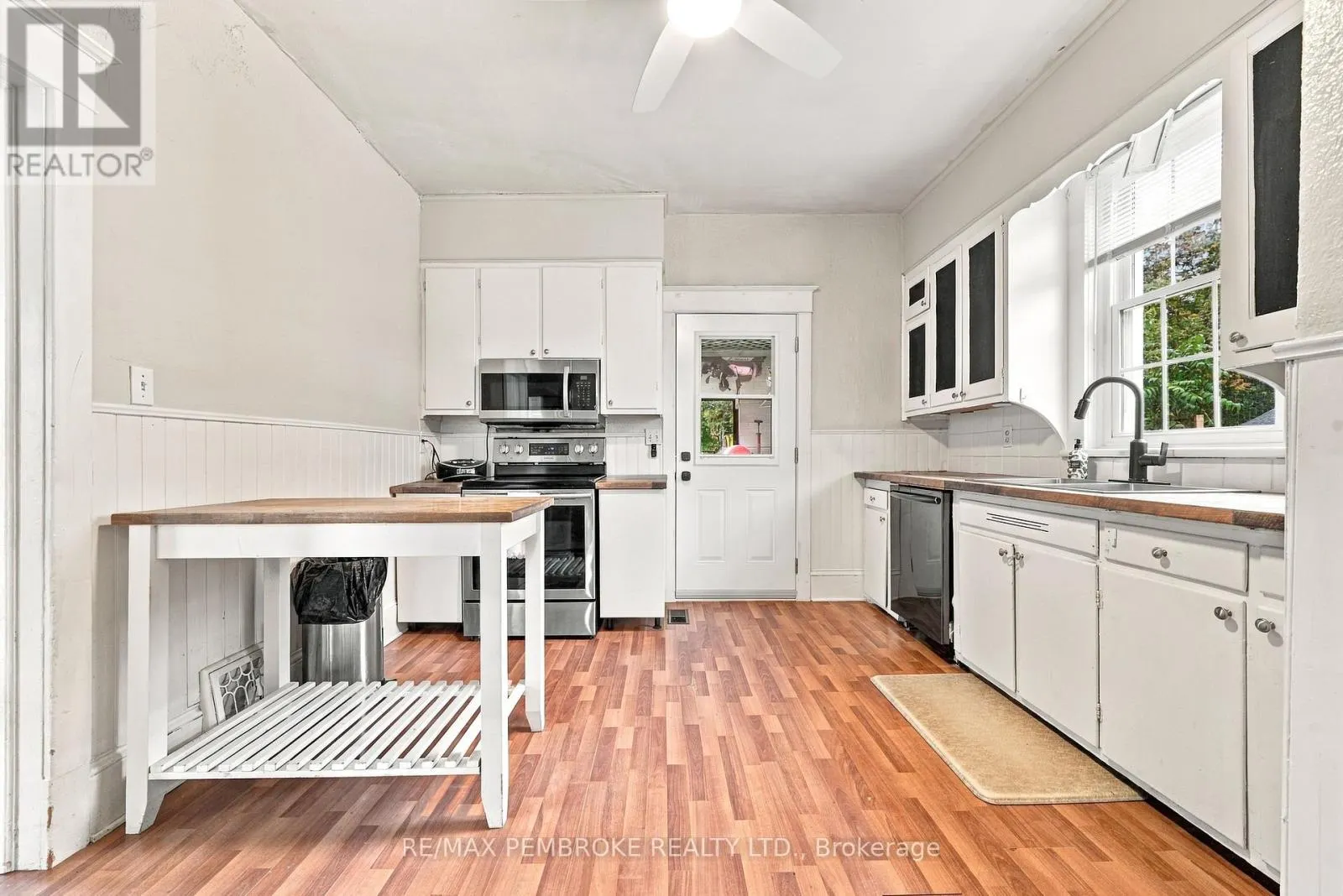 626 HAMILTON STREET W