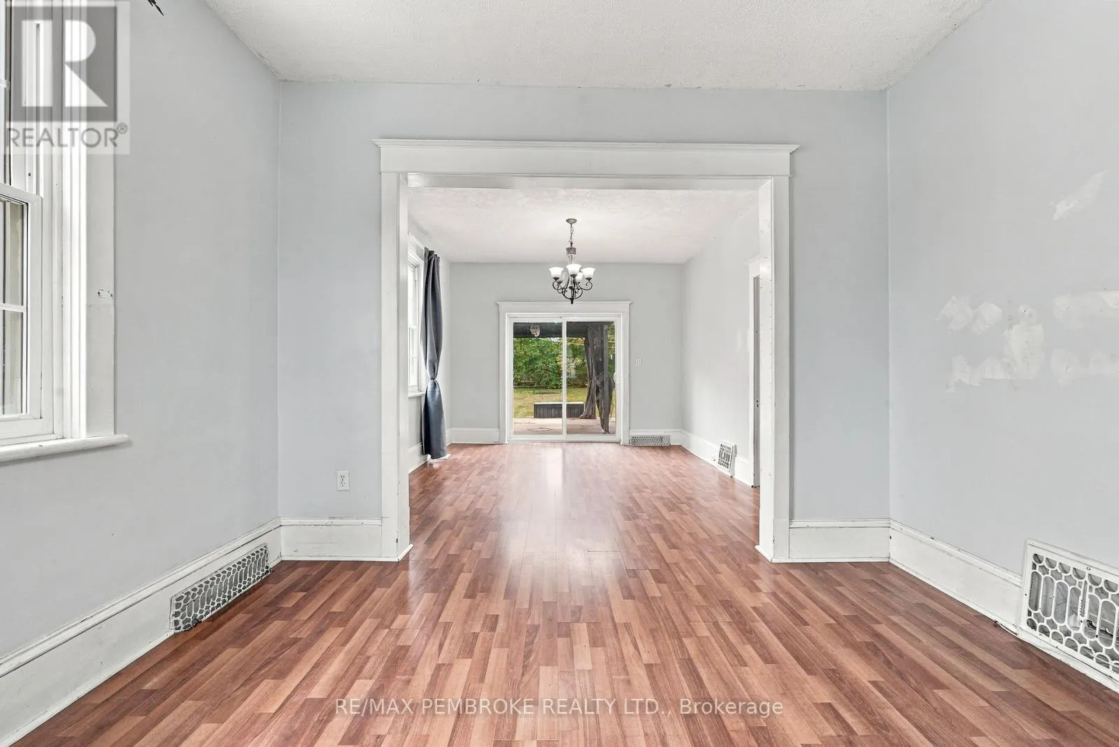 626 HAMILTON STREET W