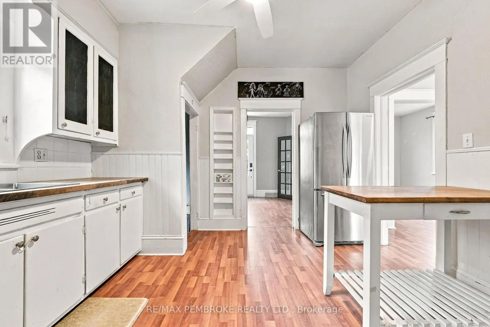 626 HAMILTON STREET W