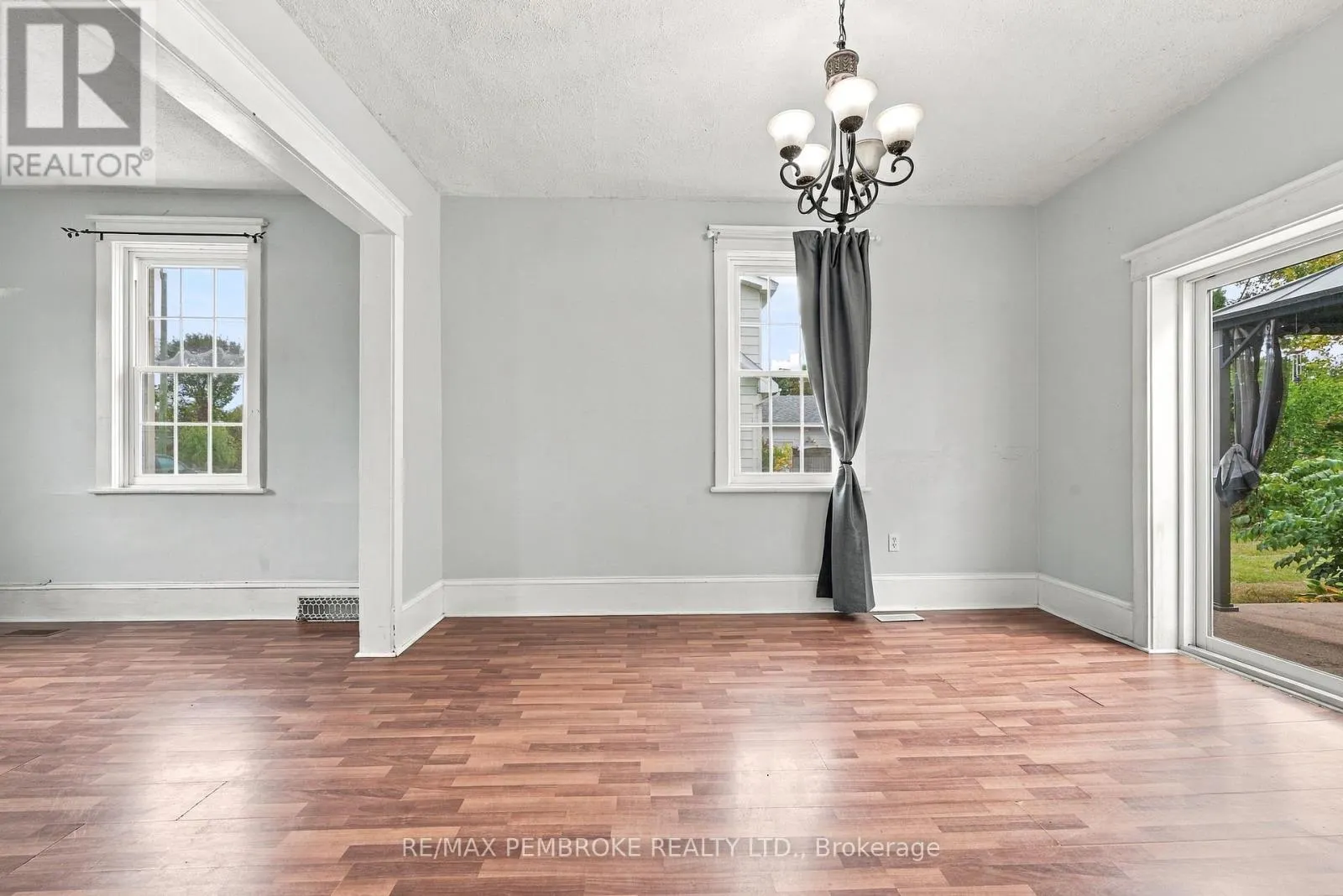 626 HAMILTON STREET W