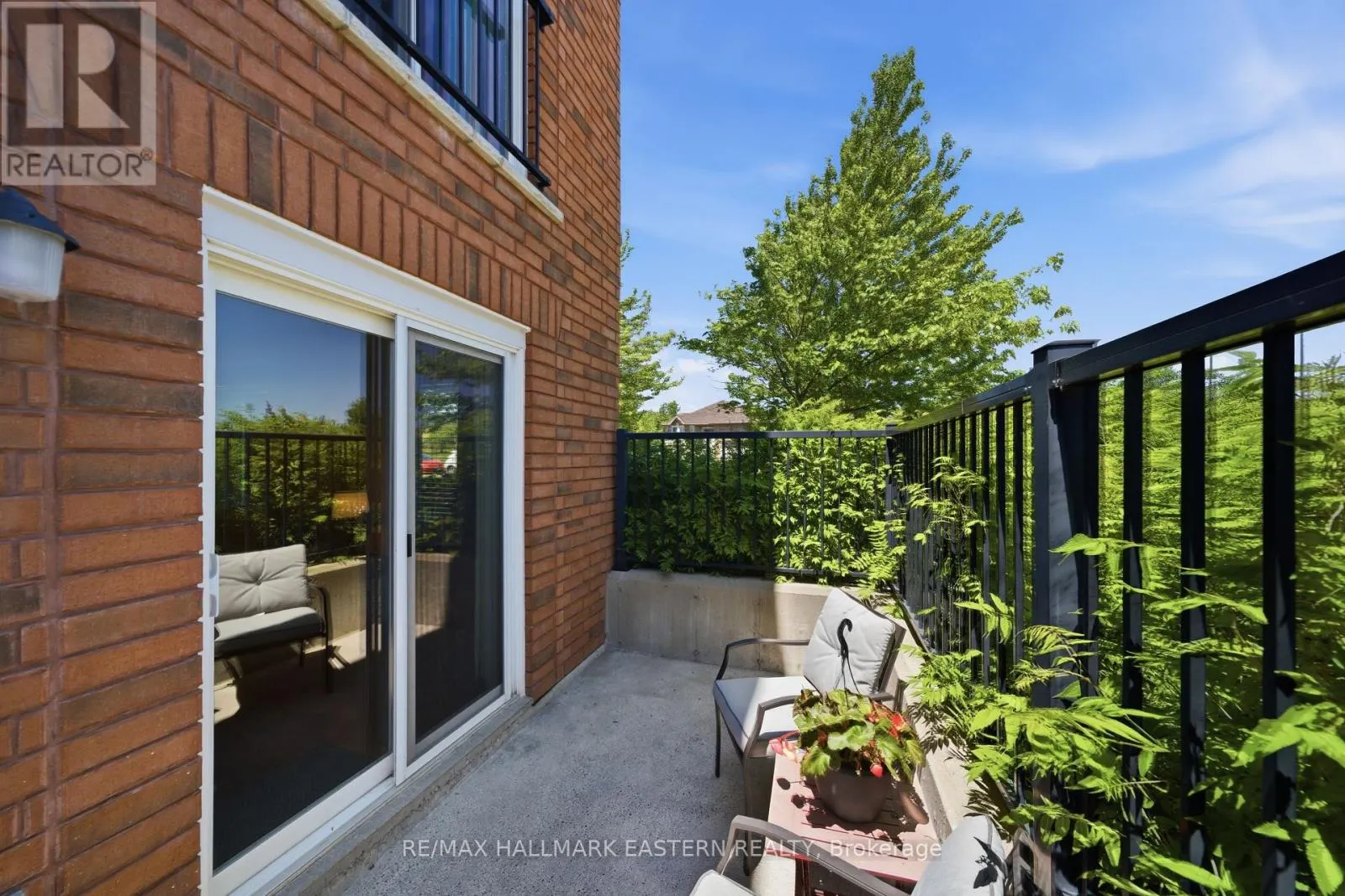 101 - 300 SPILLSBURY DRIVE #101