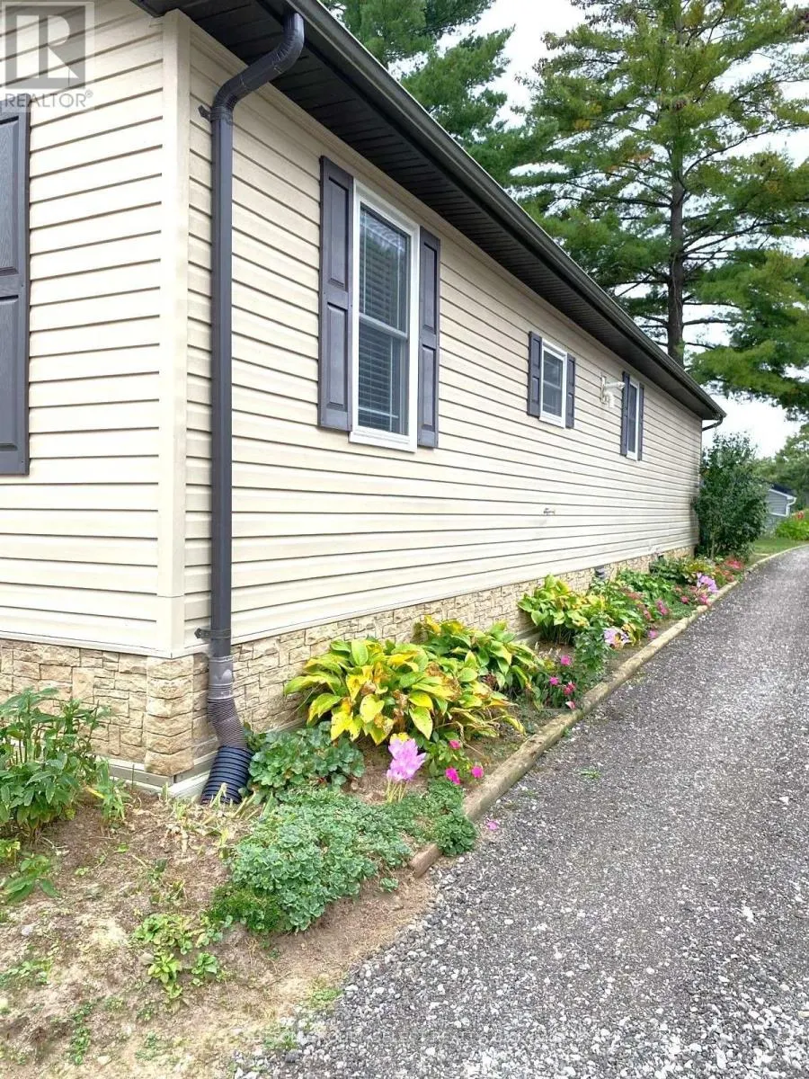 131 - 22790 AMIENS ROAD #131