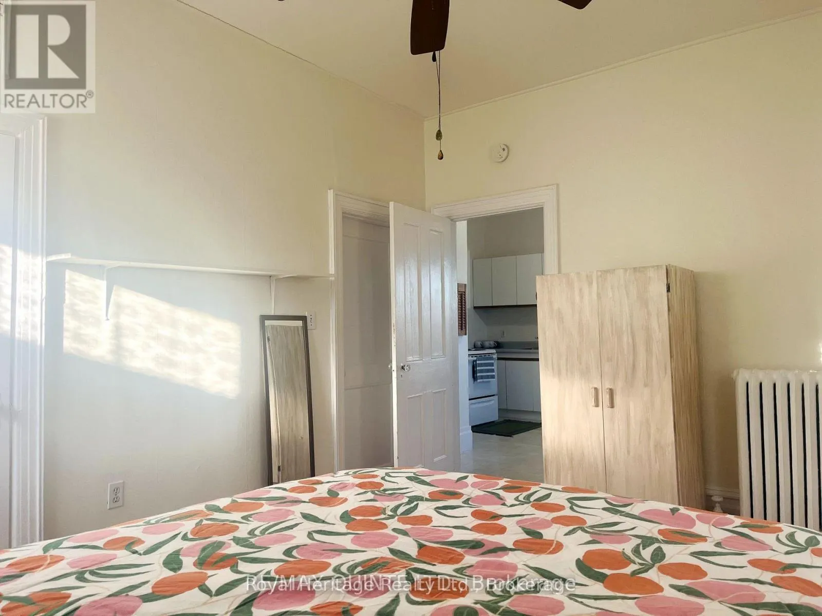 3 - 80 BRIDGE STREET W #3