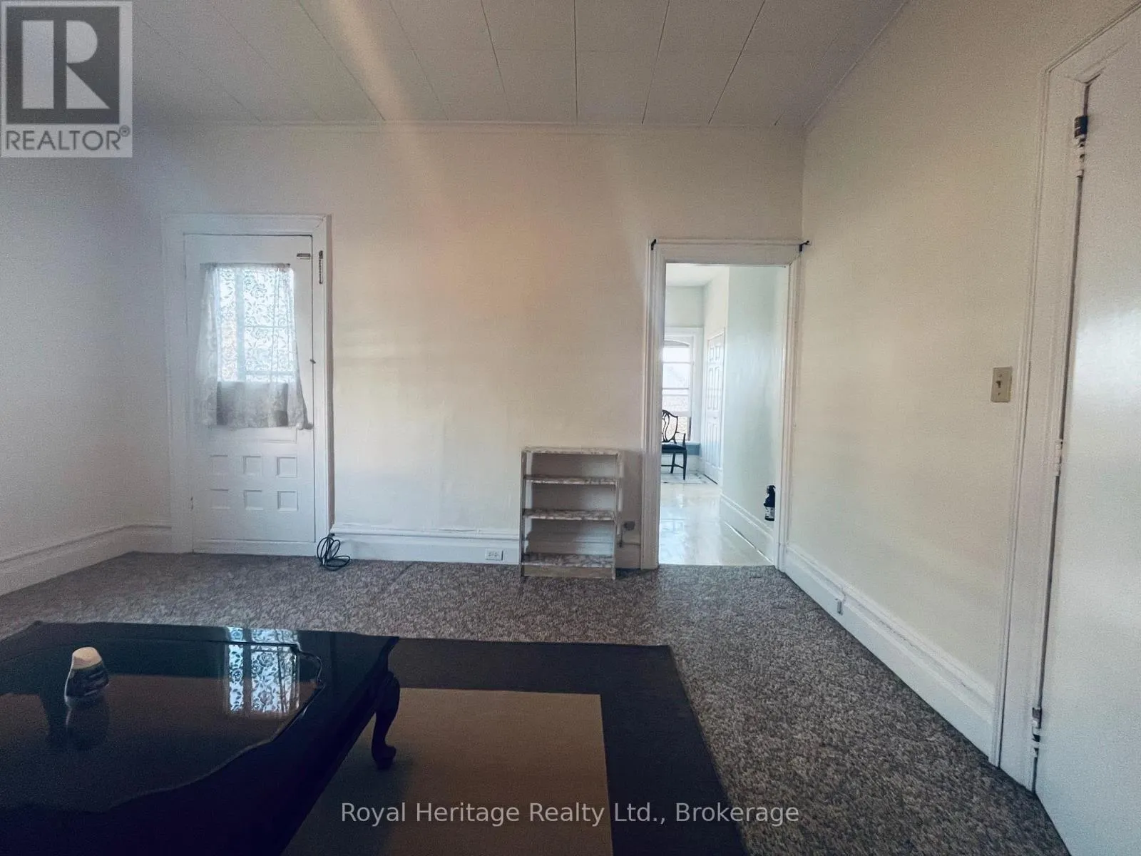 3 - 80 BRIDGE STREET W #3