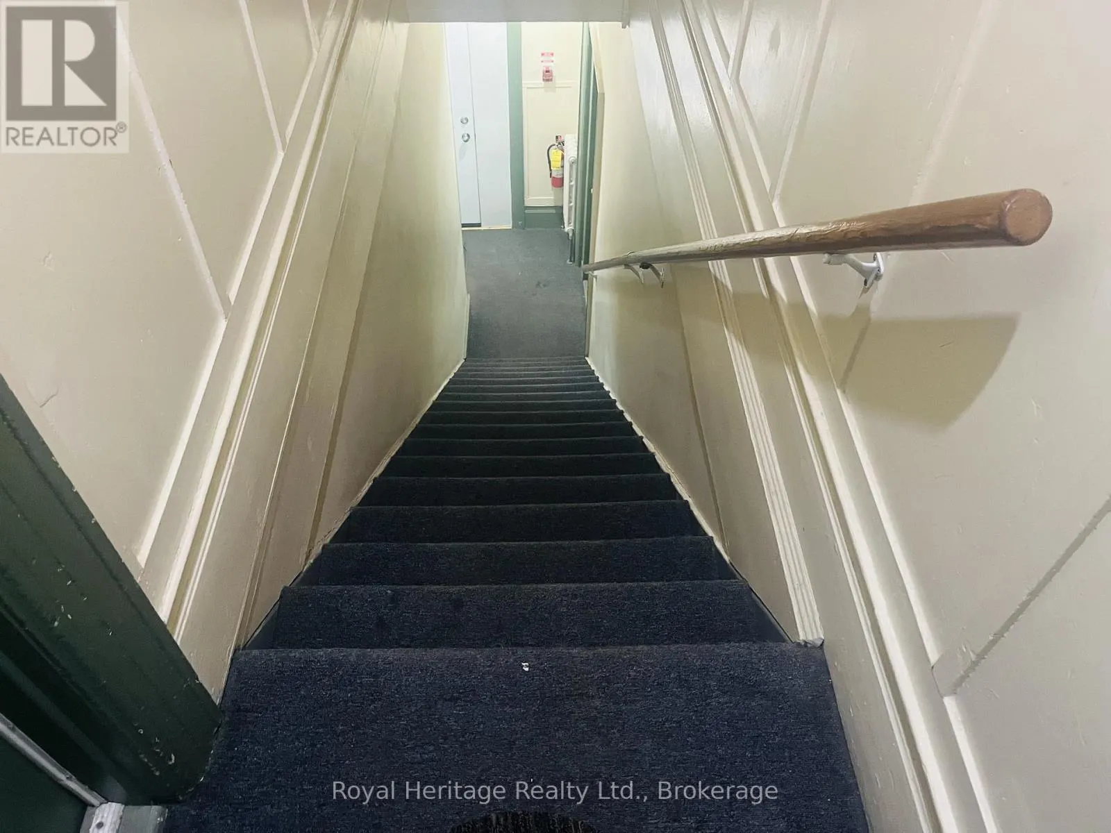 3 - 80 BRIDGE STREET W #3
