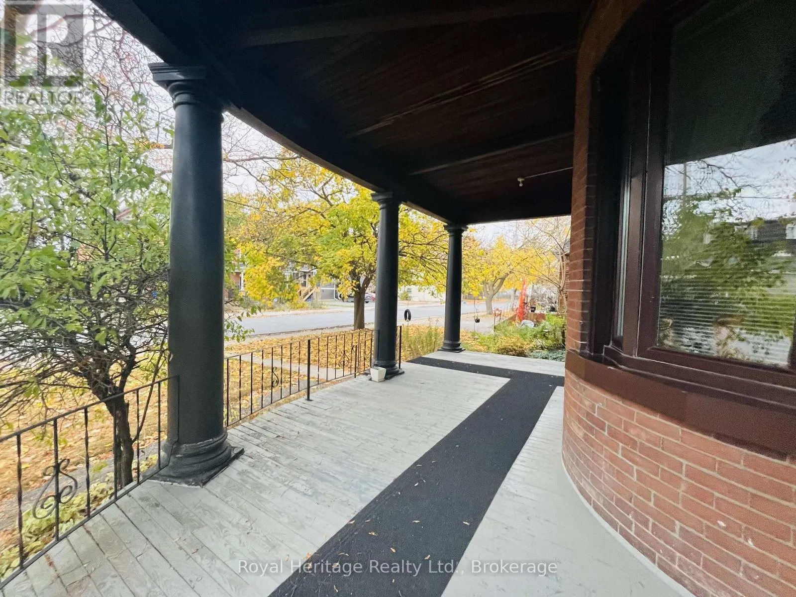 3 - 80 BRIDGE STREET W #3