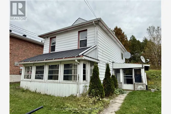 104 ONTARIO STREET
