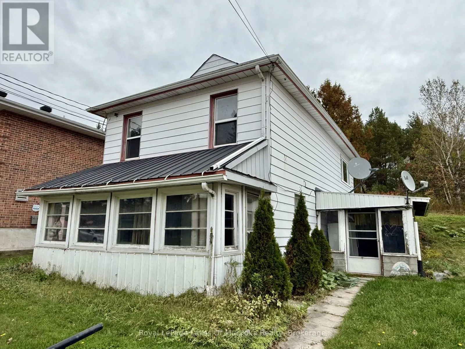 104 ONTARIO STREET