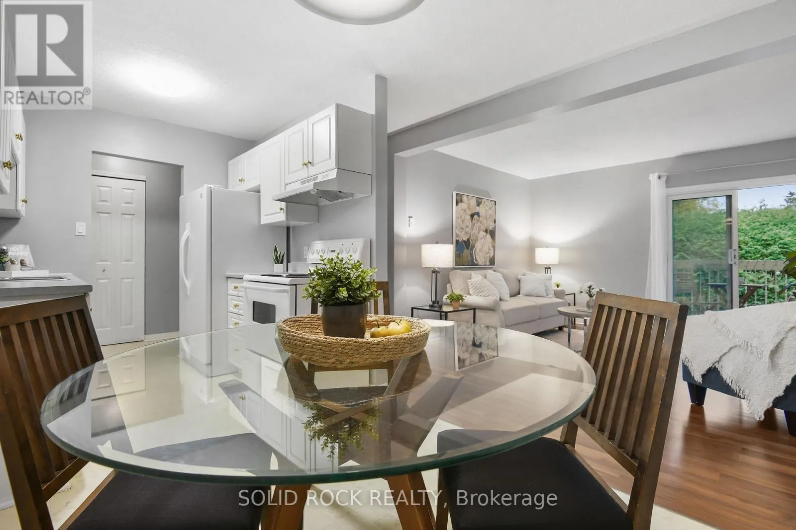 207 - 190 ELGIN STREET W