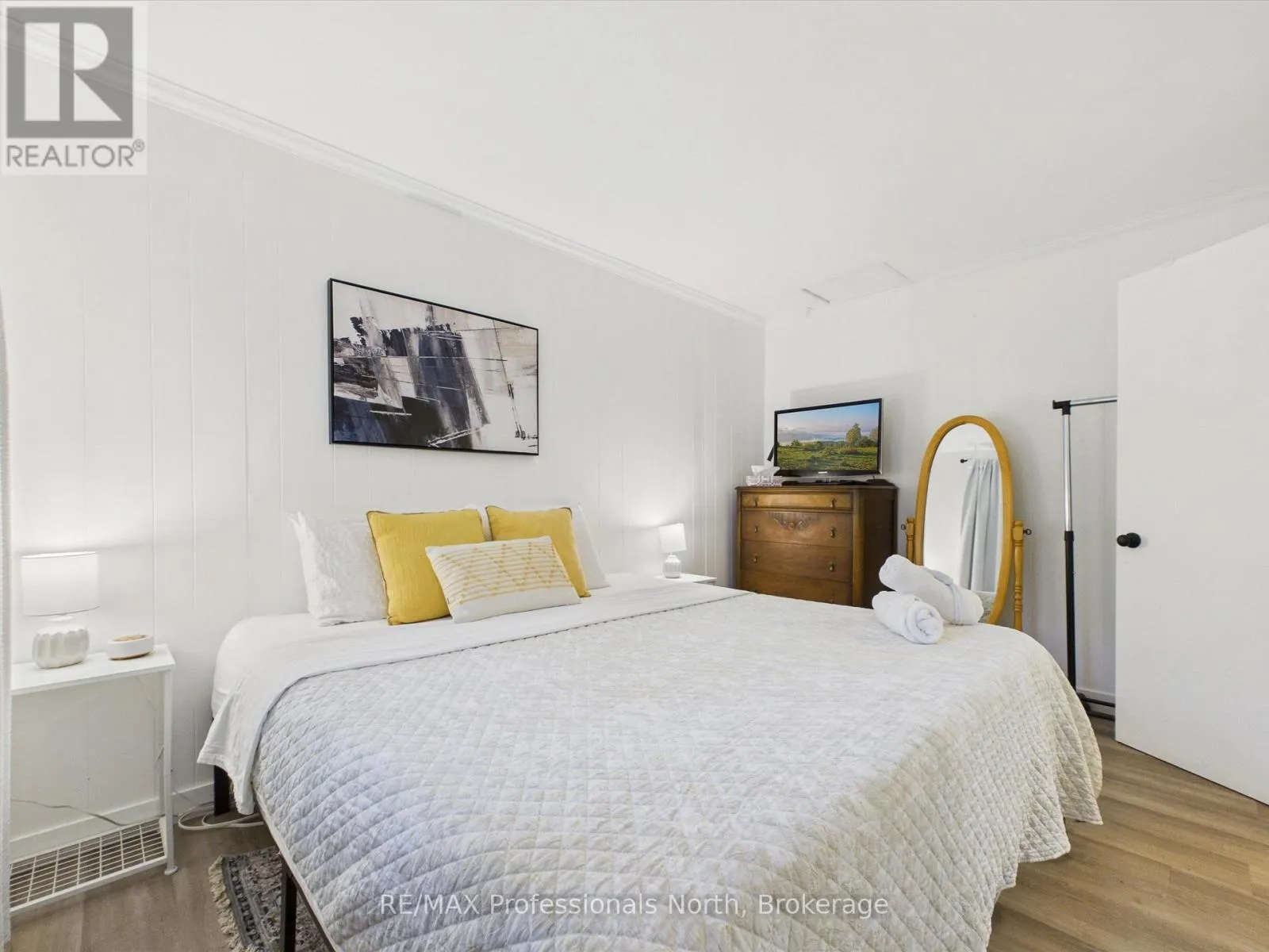 2 SILVER STREET