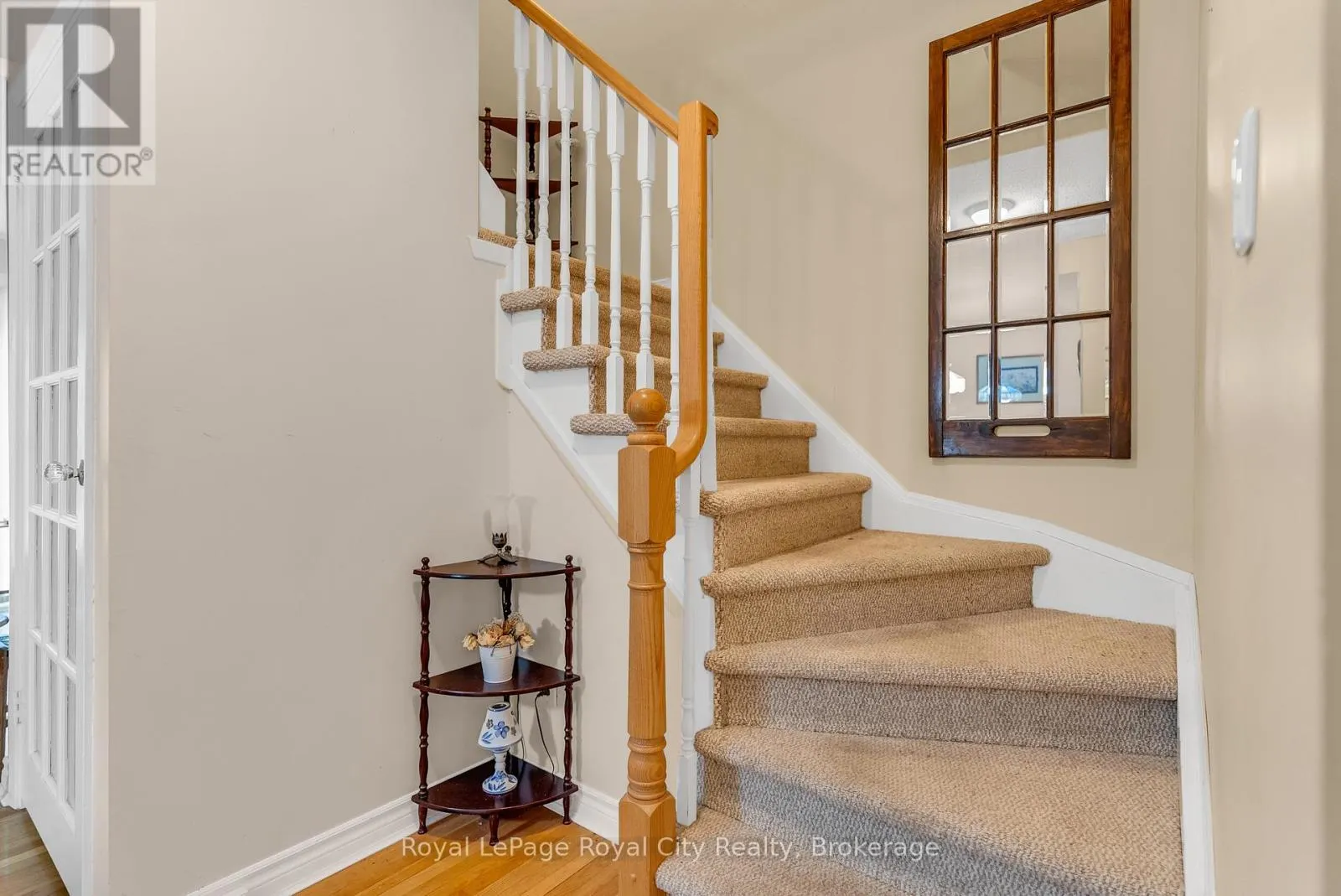 62 - 201 SILVERCREEK PARKWAY N #62