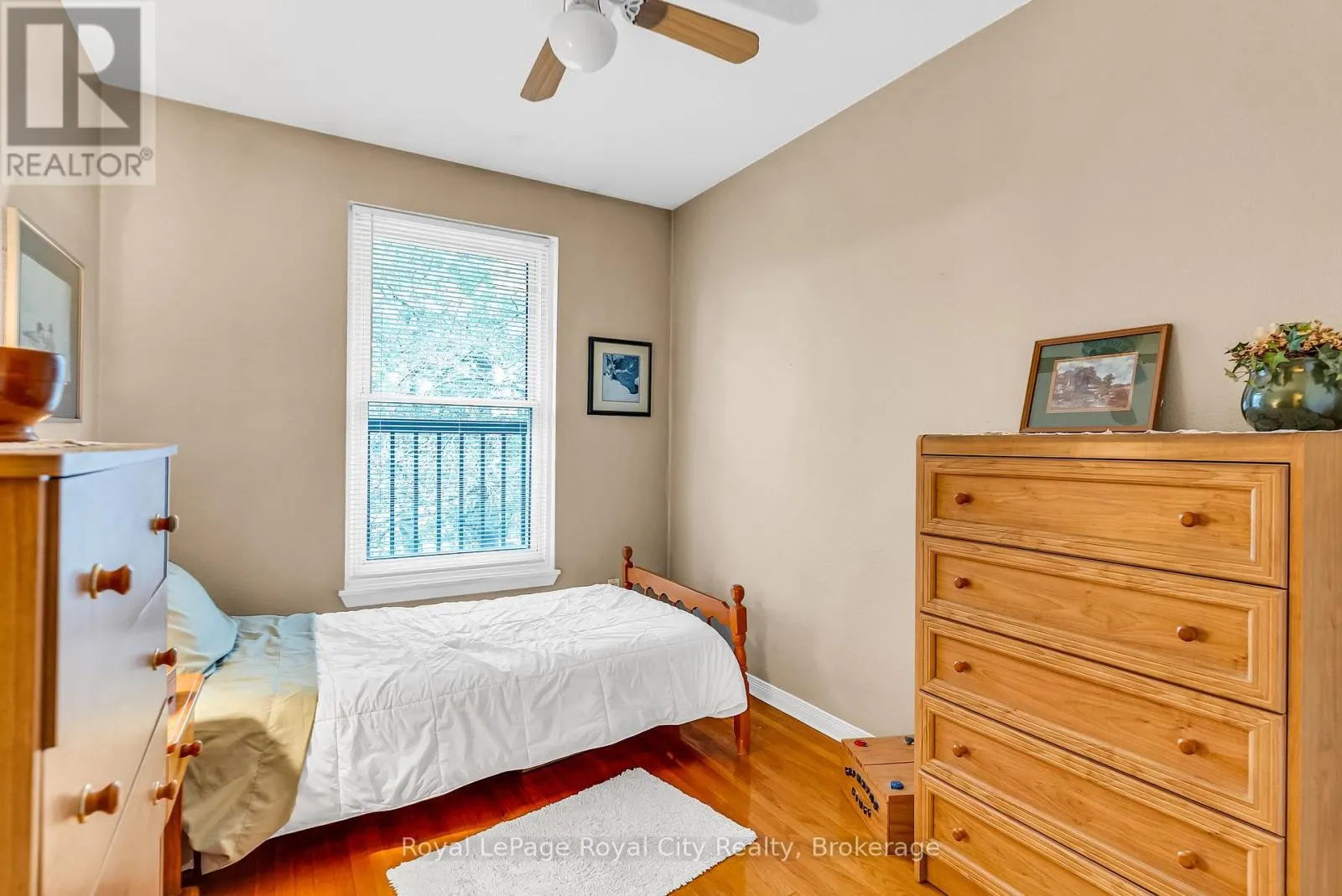 62 - 201 SILVERCREEK PARKWAY N #62