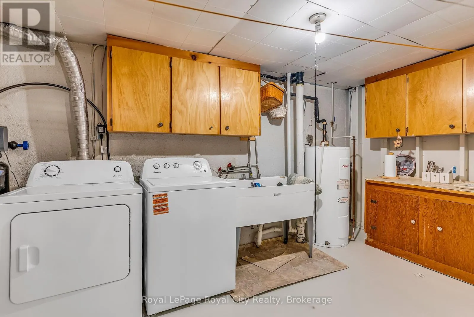 62 - 201 SILVERCREEK PARKWAY N #62