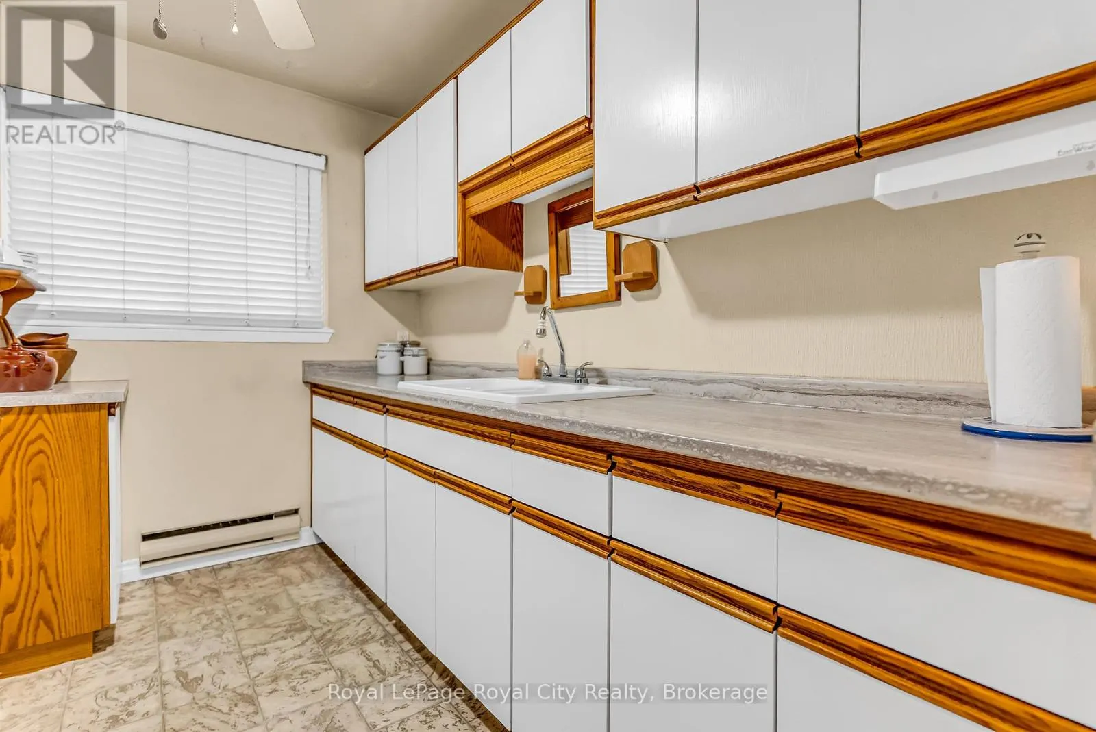 62 - 201 SILVERCREEK PARKWAY N #62