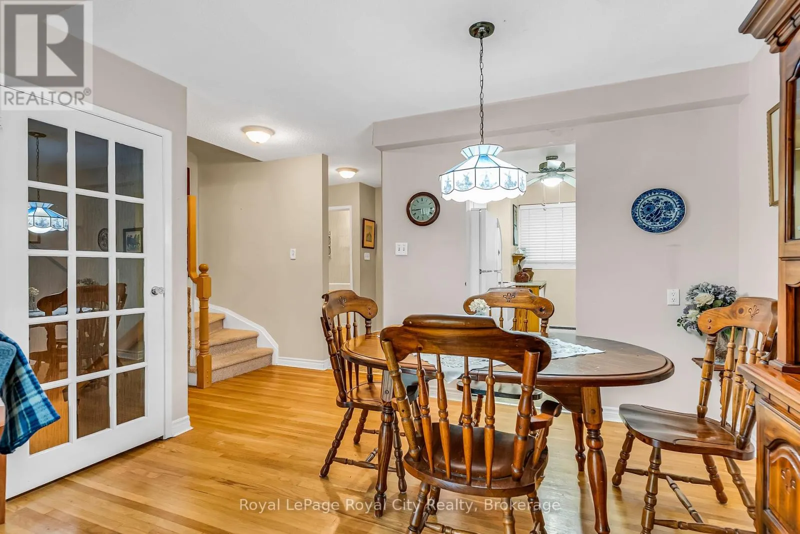 62 - 201 SILVERCREEK PARKWAY N #62