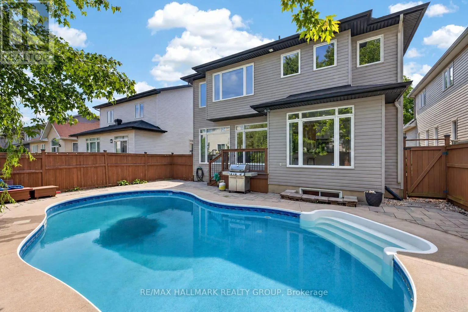 520 MAZARI CRESCENT
