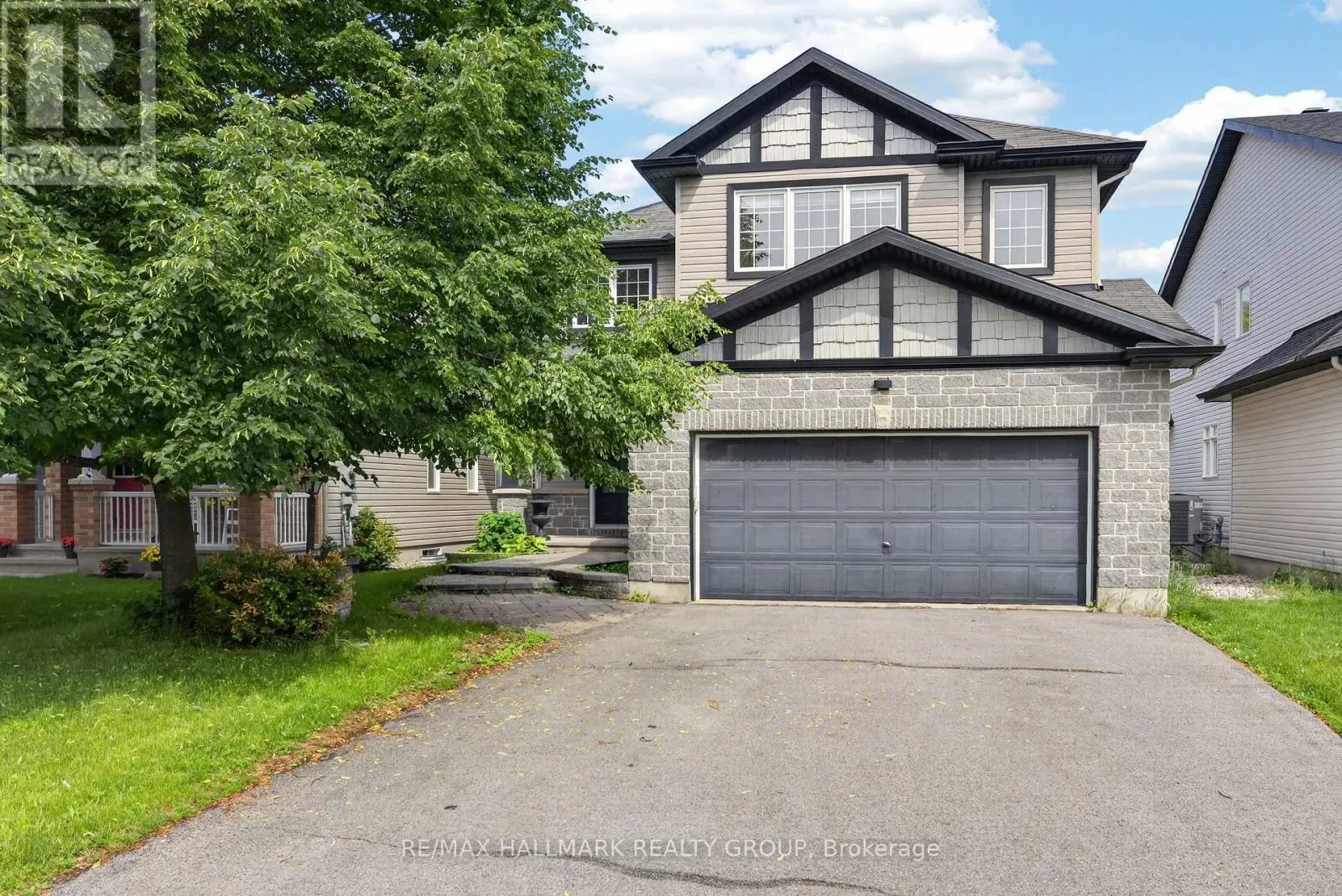 520 MAZARI CRESCENT