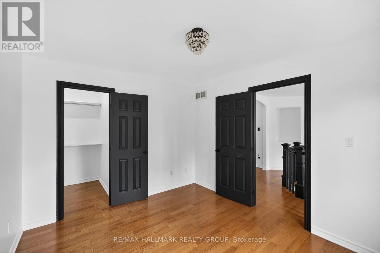 520 MAZARI CRESCENT