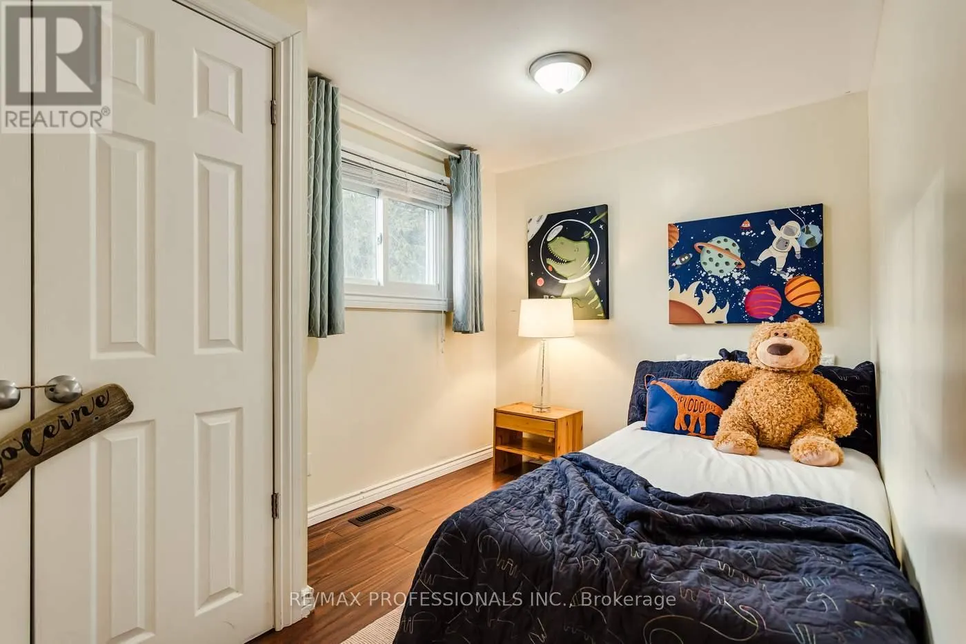 22 LAWRENCE STREET N