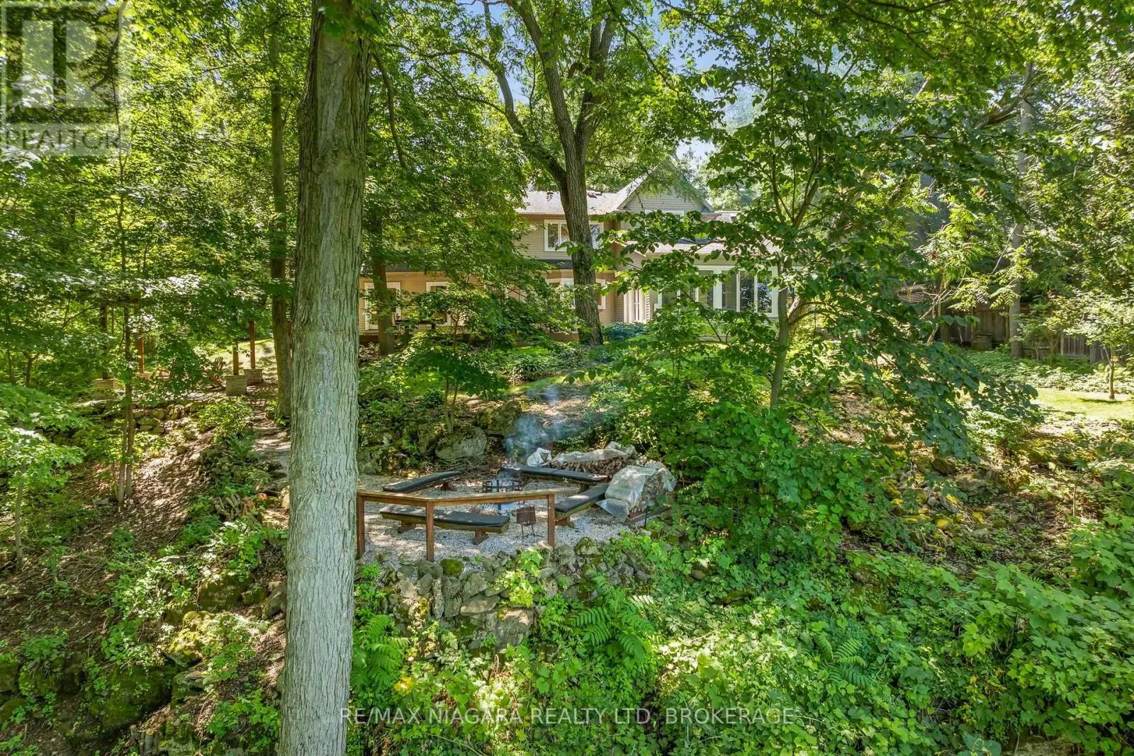 429 RIDGE ROAD E