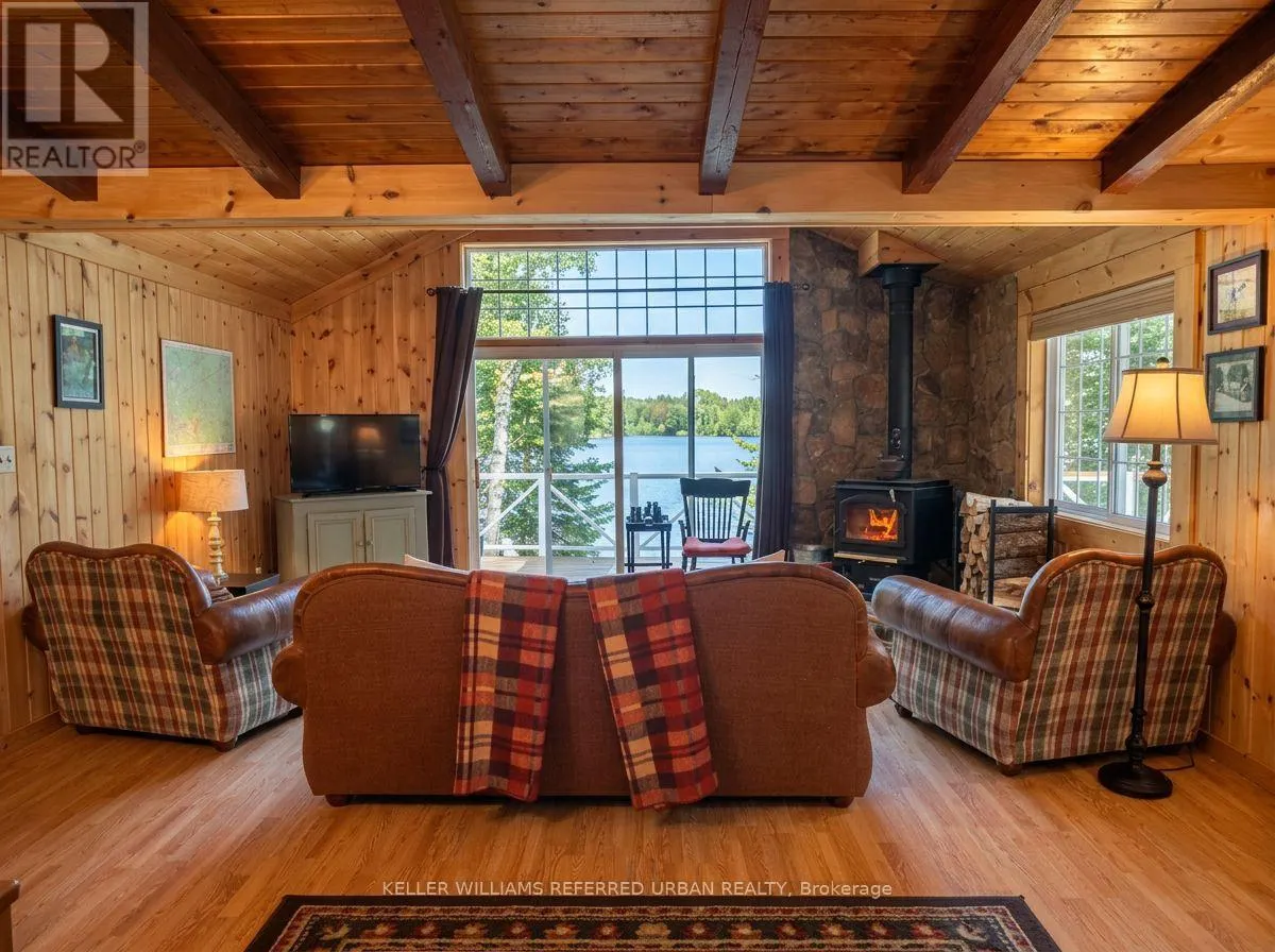 1118 PINE LAKE SHORES