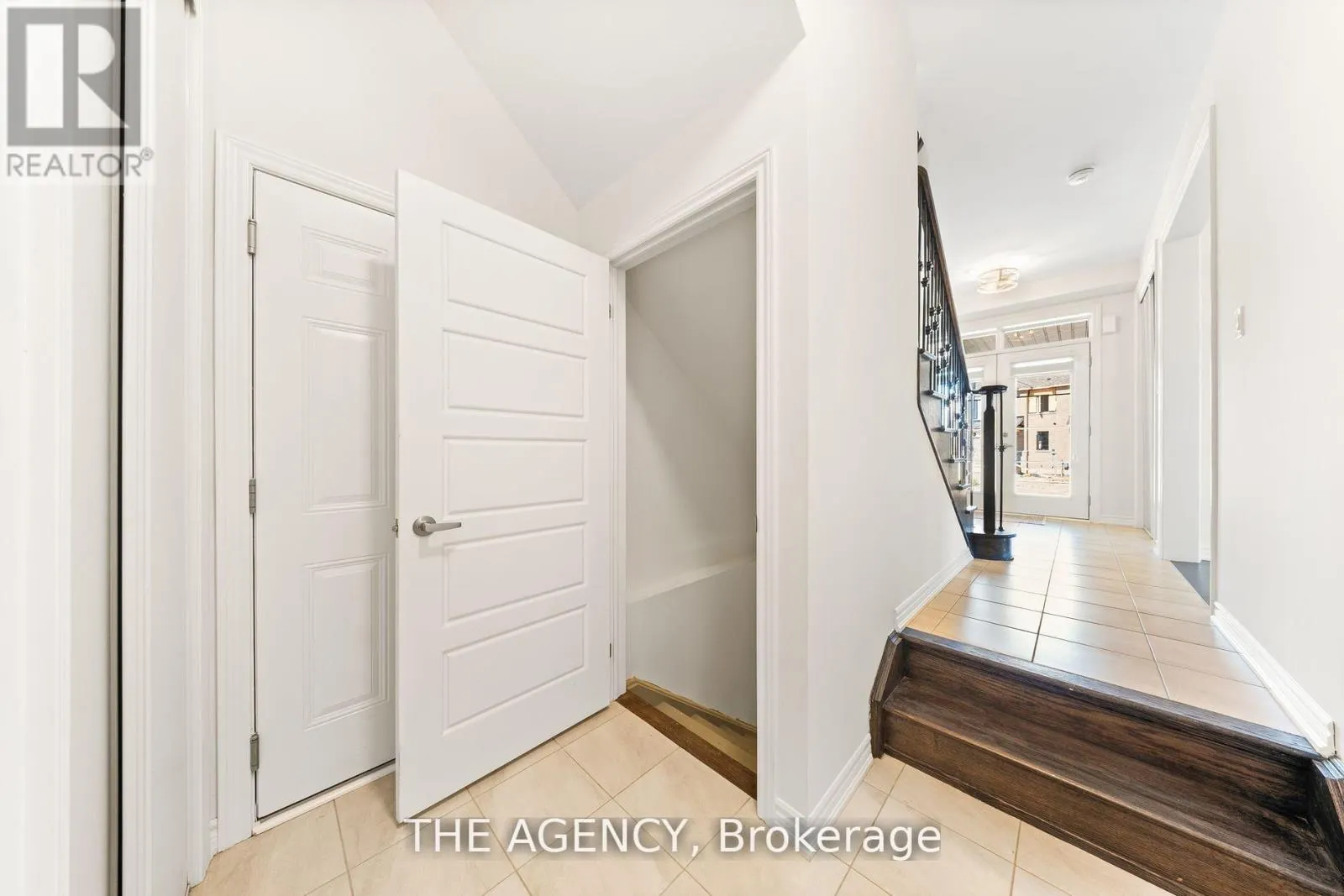 1 BEE CRESCENT