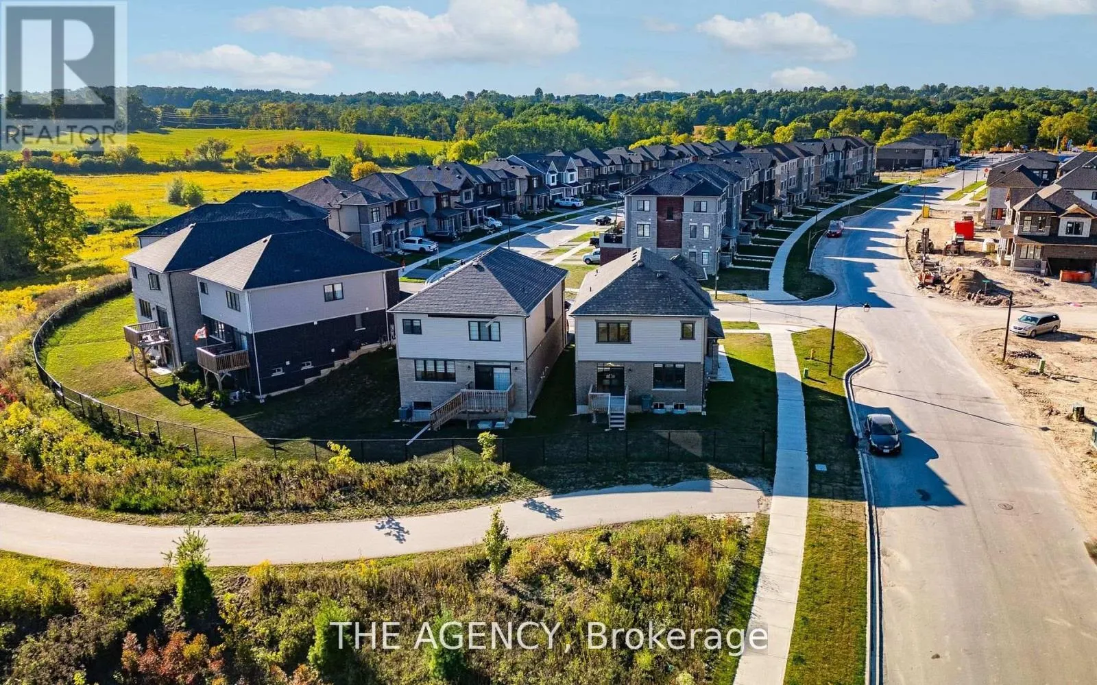 1 BEE CRESCENT