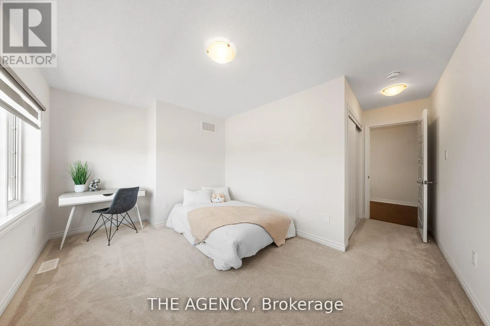 1 BEE CRESCENT