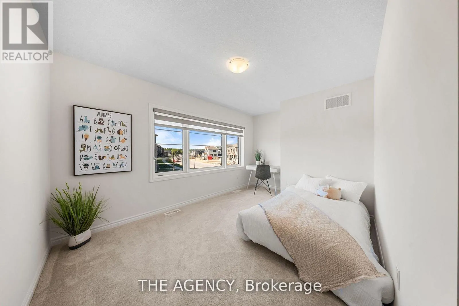 1 BEE CRESCENT