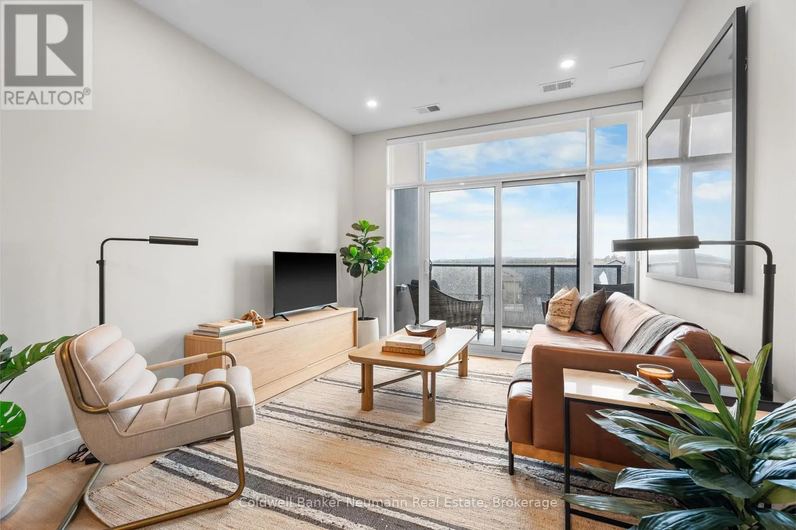 508 - 1882 GORDON STREET #508