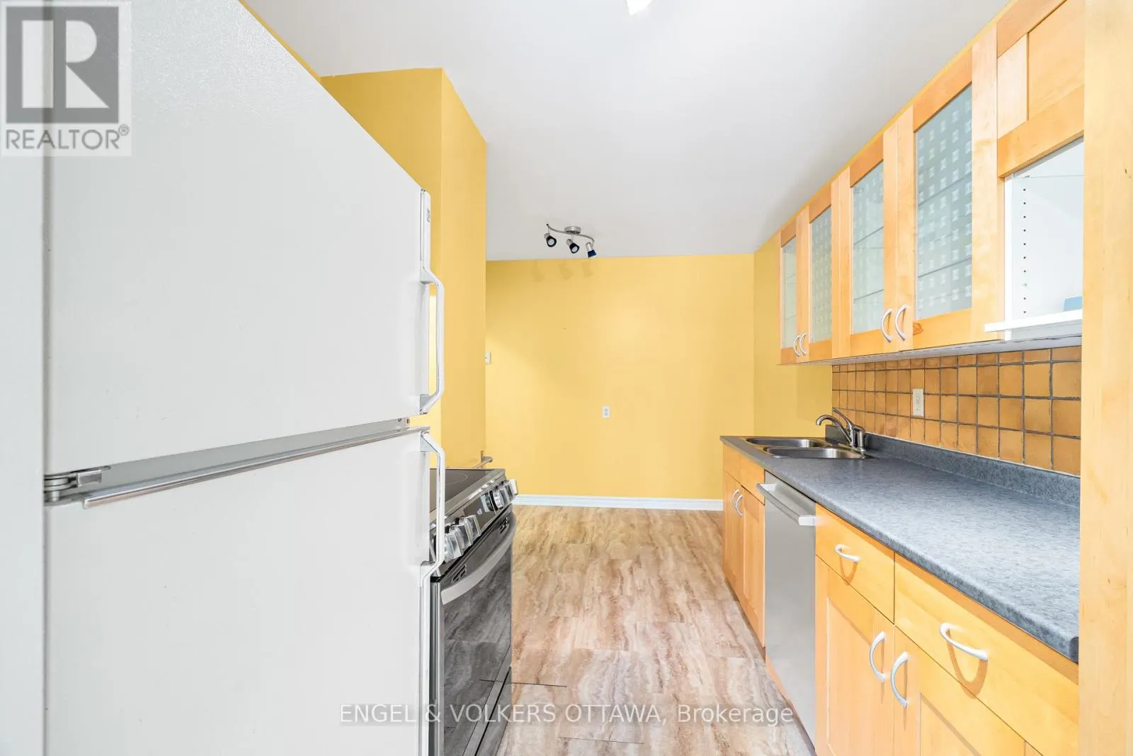 6 BRIDGEWATER TERRACE