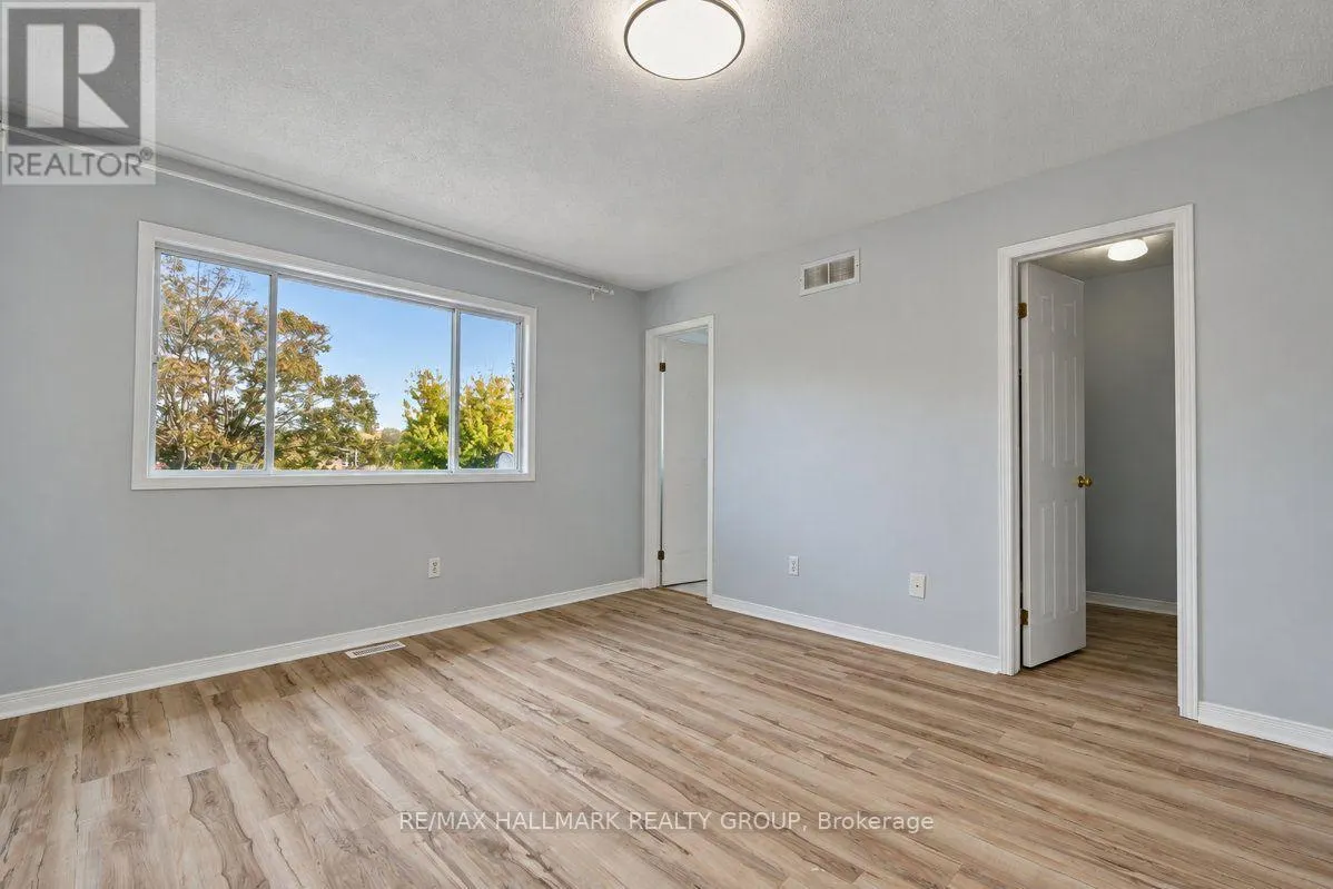52 PIPER CRESCENT