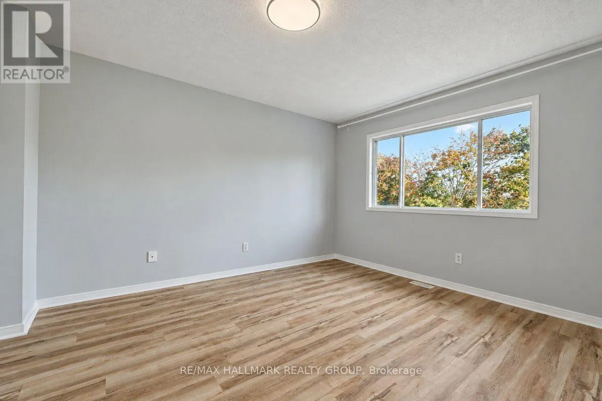 52 PIPER CRESCENT
