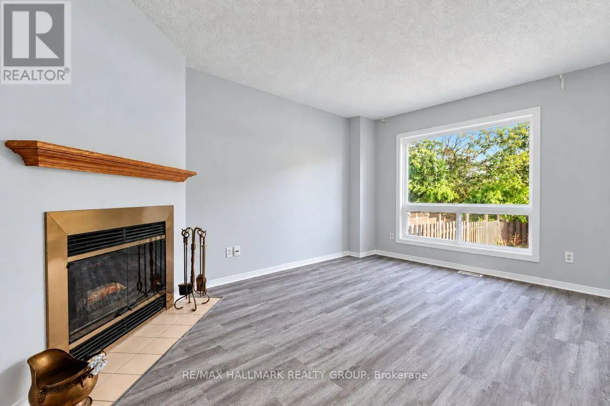52 PIPER CRESCENT