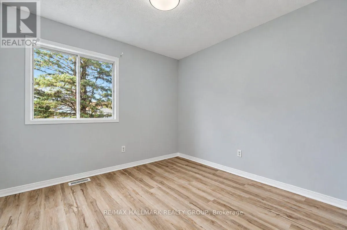 52 PIPER CRESCENT