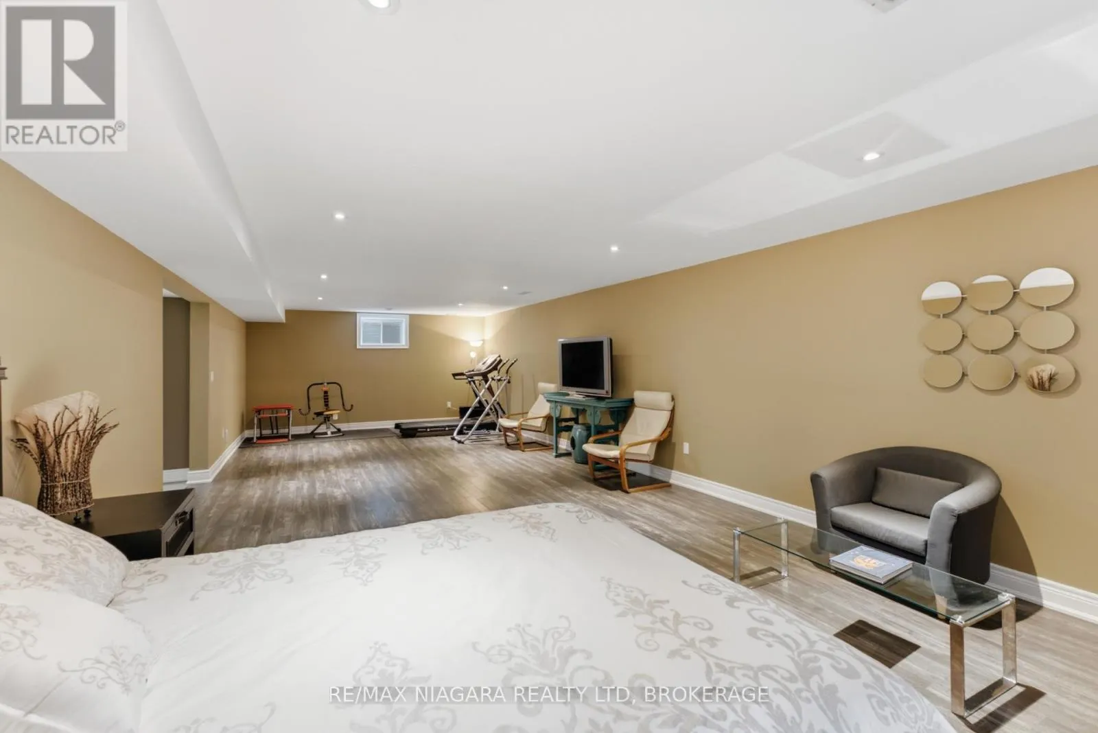 9305 EAGLE RIDGE DRIVE