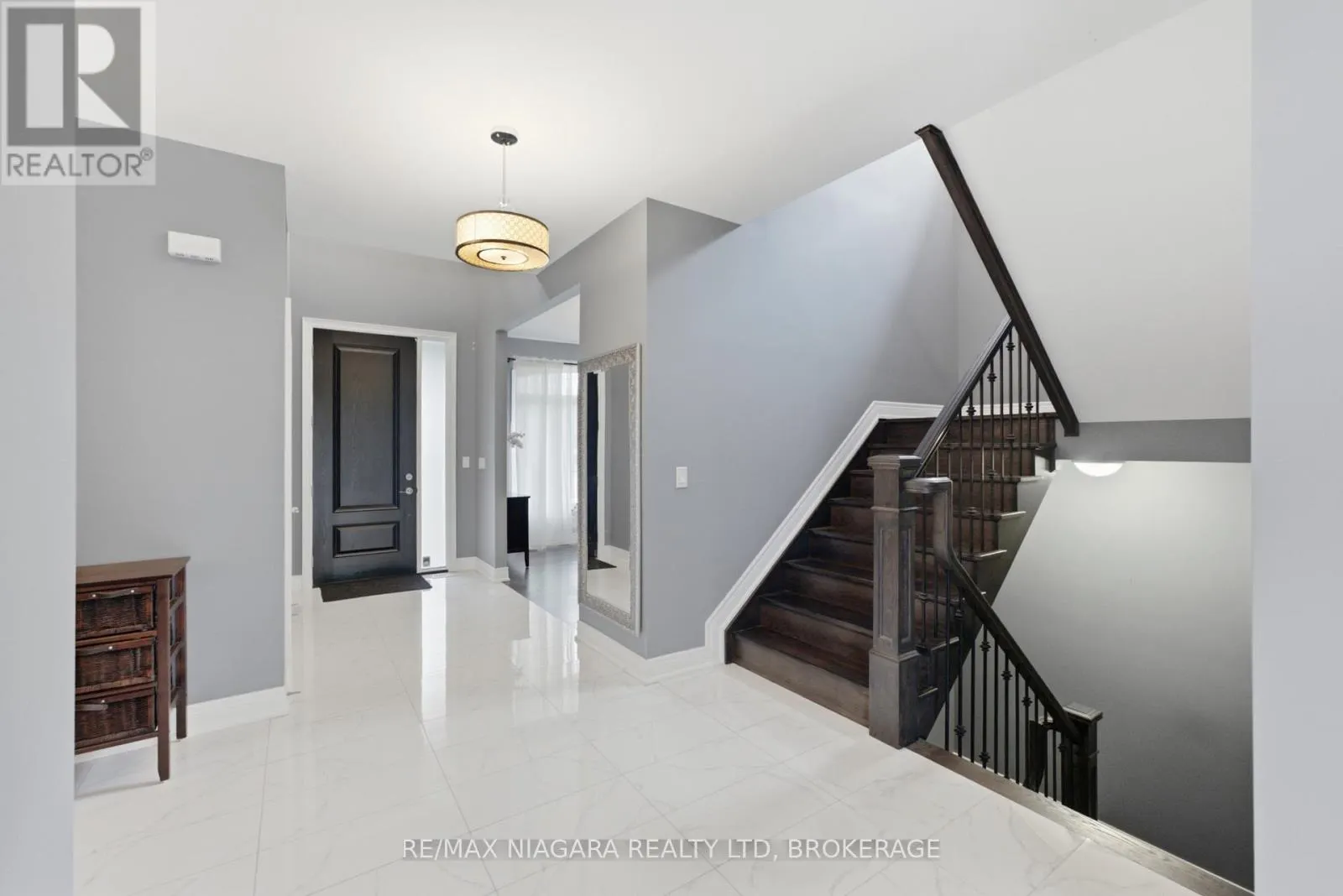 9305 EAGLE RIDGE DRIVE
