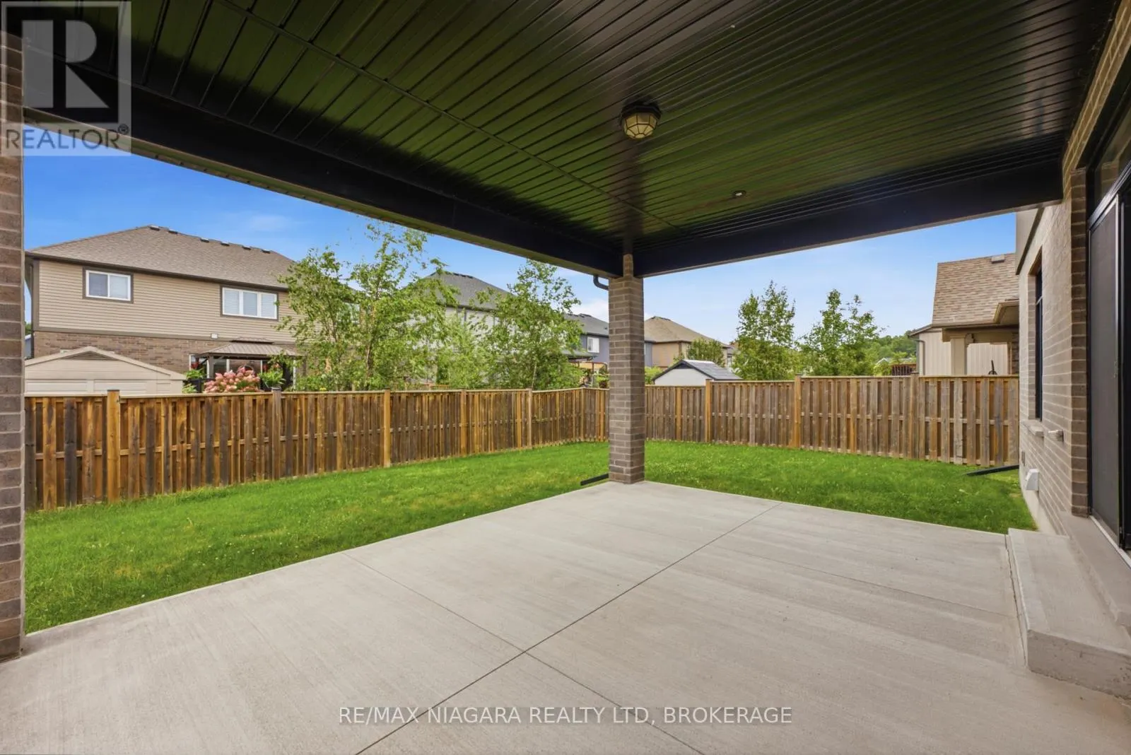 9305 EAGLE RIDGE DRIVE