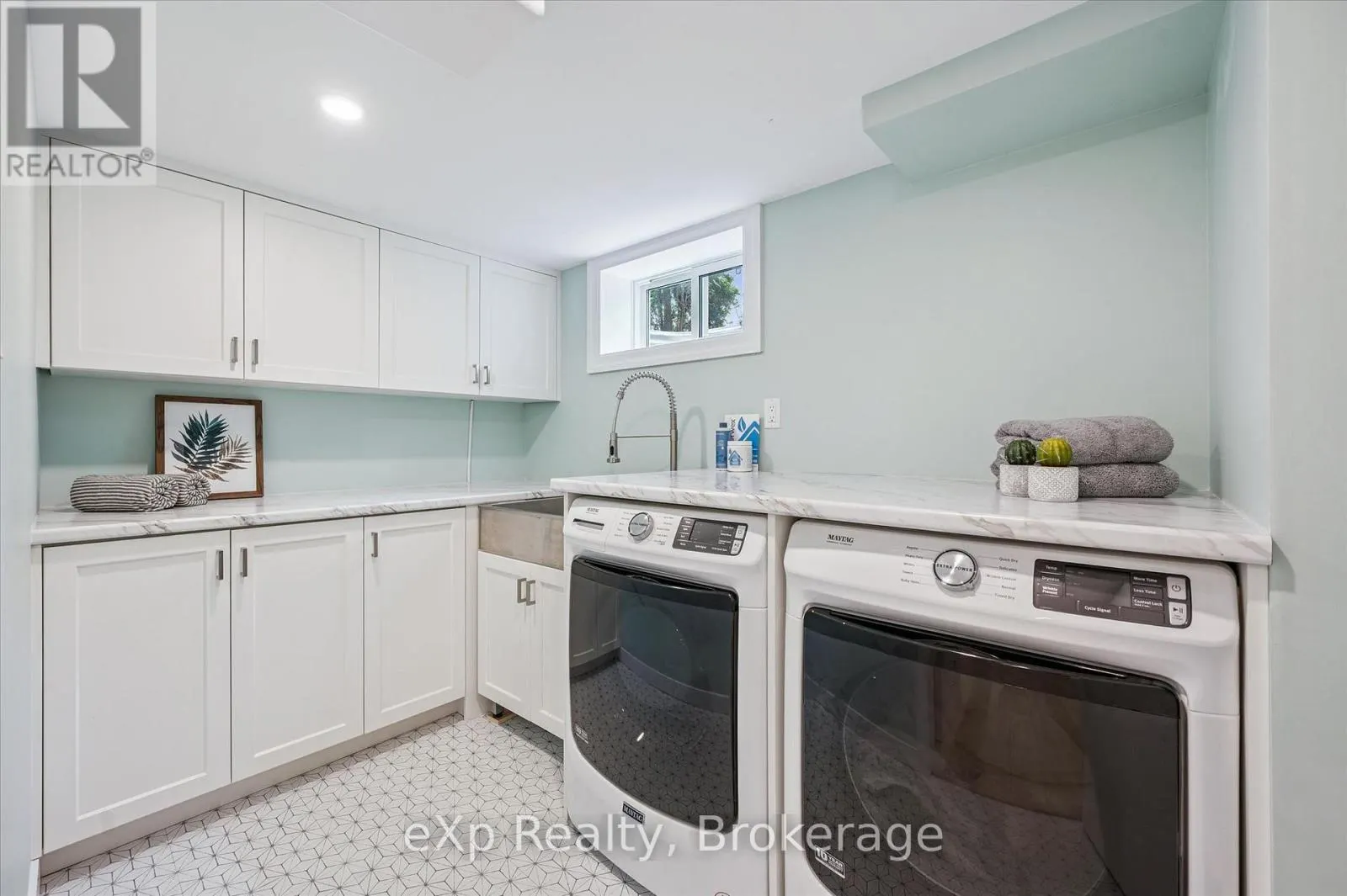 14 GLENWOOD AVENUE